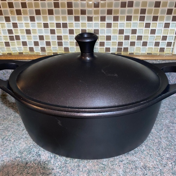All-Clad Provence Cast Aluminum Dutch Oven 6.5 Qt Made in France w Lid